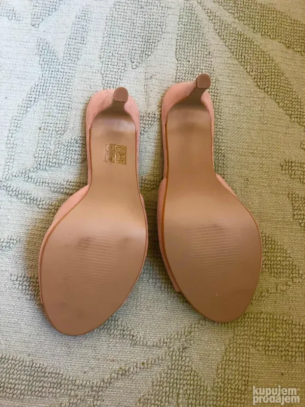 Papuce/ nanule 41  NOVO