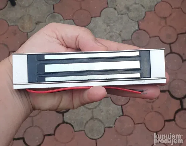 Elektro magnetna brava sa daljinskom kontrolom 180kg