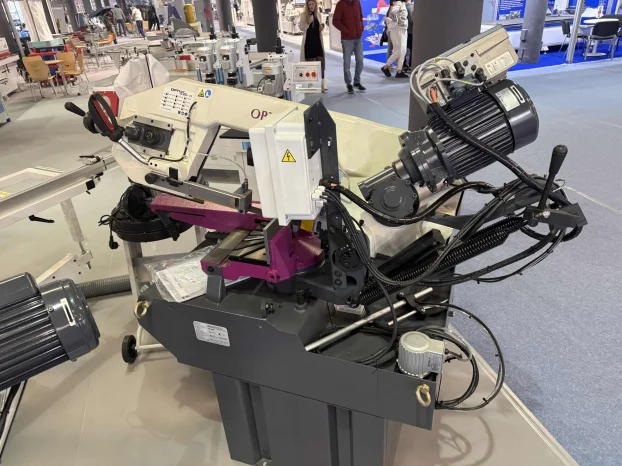 Tračna testera za metal