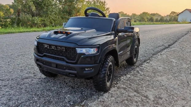 RAM RHO 4X4 Premium Oprema auto na akumualator+besplatna pos