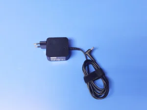 Lenovo punjac za laptop 20v 2,25A tanki konektor