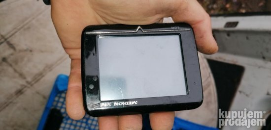 navigacija za auto medion e3240  m20  neispitana
