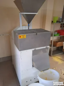 Masina za proizvodnju flipsa , smokija ekstruder.