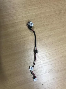 Dell Inspiron 3521 3531 3537 5521 5537 M531R dc konektor