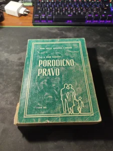 Porodično pravo - Marko Mladenović