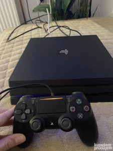 Sony PS4 PRO 1 TB sa 2 dzojstika