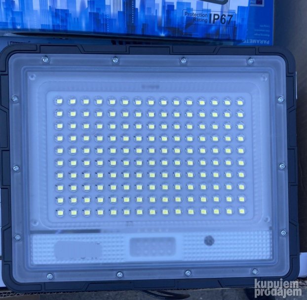 SOLARNI REFLEKTOR sa panelom SOLARNI REFLEKTOR sa panelom