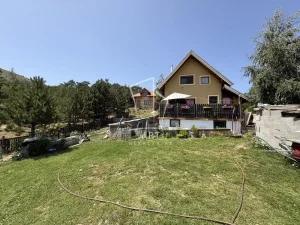 Crvenih božura, Zlatibor, Gajevi, 3.0 trosobna, 95 m²