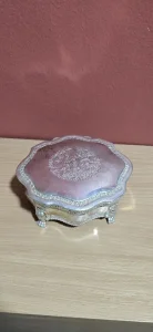 Stara posrebrena kutija za nakit