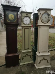 antik podni satovi 9 kom