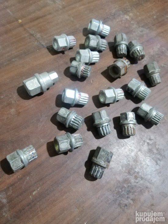 Srafovi za alu felne Audi skoda Seat na Torex kljuc