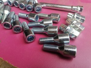 Srafovi za alu felne Audi skoda Seat na Torex kljuc