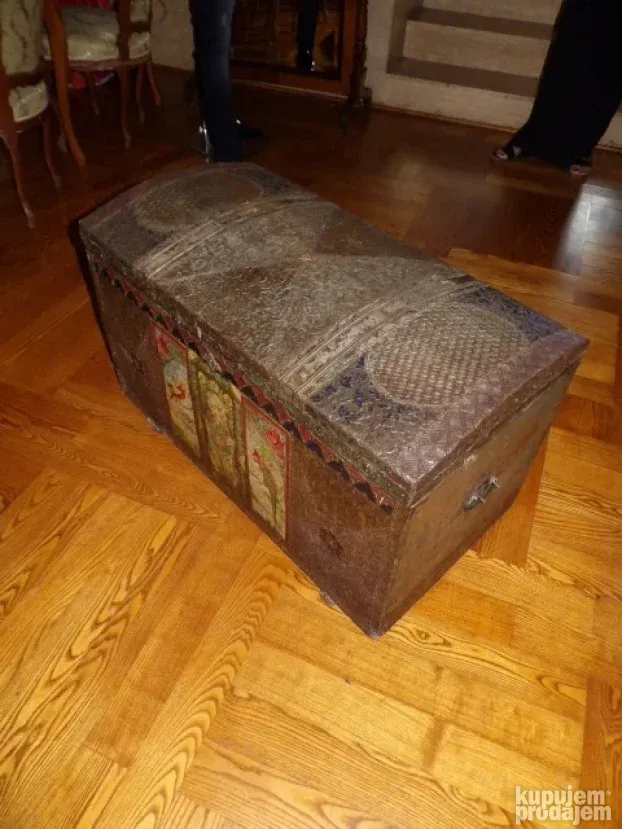 Skrinja antikvitet