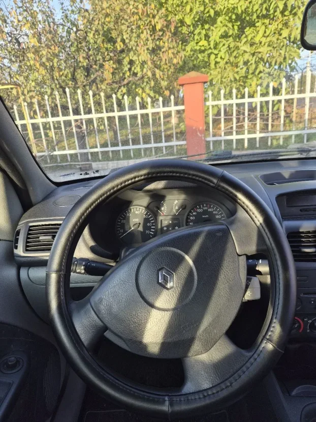 2002 Renault Clio 1.4 16v