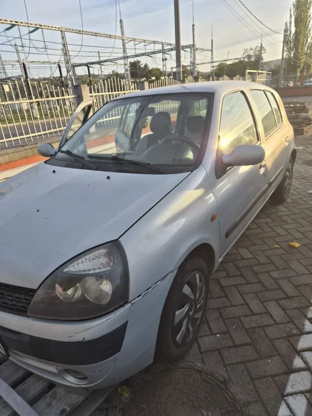 2002 Renault Clio 1.4 16v