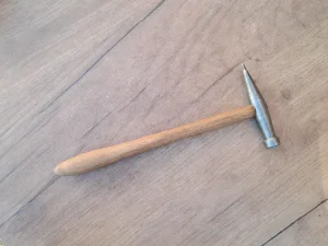 Čekić sa dijamantskim vrhom br.2