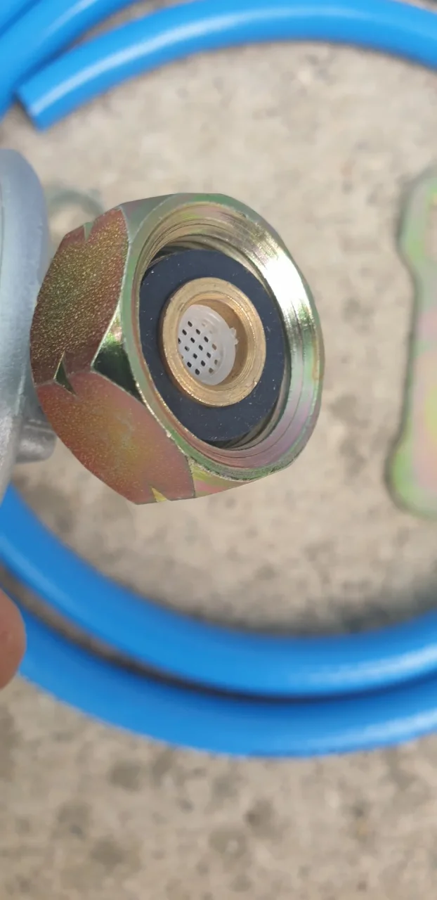 Sigurnosni ventil za plinsku bocu + crevo 1,5m + 2 šelne