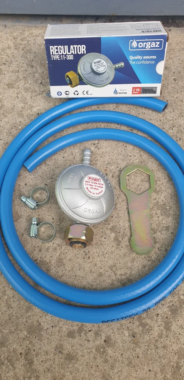 Sigurnosni ventil za plinsku bocu + crevo 1,5m + 2 šelne