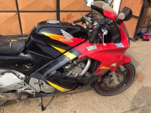 Honda cbr600f3 /Delovi