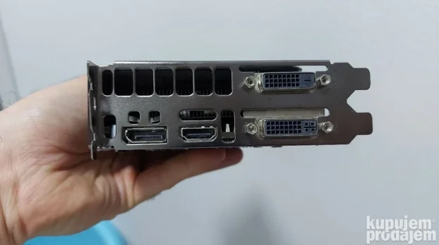 Graficka EVGA GeForce GTX 660 2gb DDR5