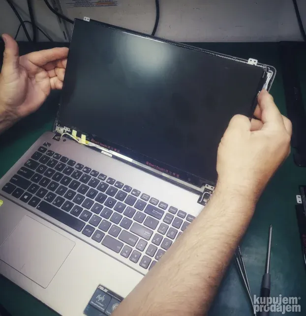 Laptop servis - popravka laptopa na Bulevaru - Lion, Beograd
