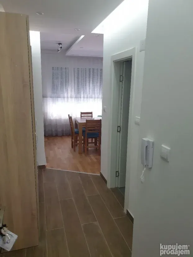 Izdajem stan Vrnjačkoj banji
