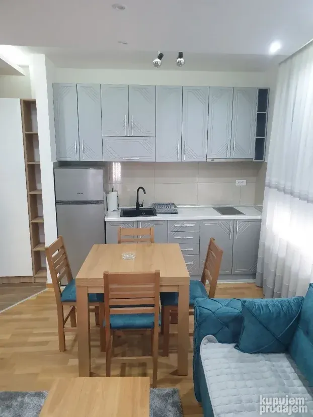 Izdajem stan Vrnjačkoj banji