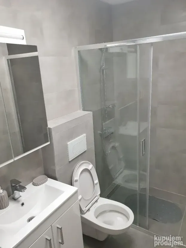 Izdajem stan Vrnjačkoj banji