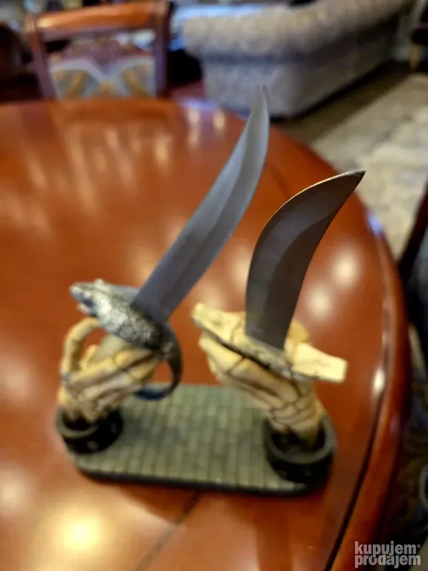 Figura pirati sa kariba, čelik secivo, kupljeno u Parizu