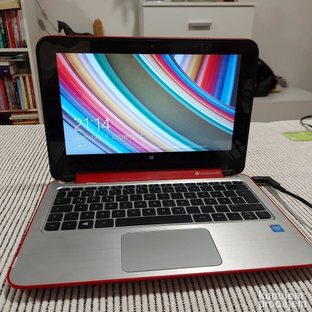 HP Pavilion 11 Transformer x360 500GB/4GB/punjac odlican