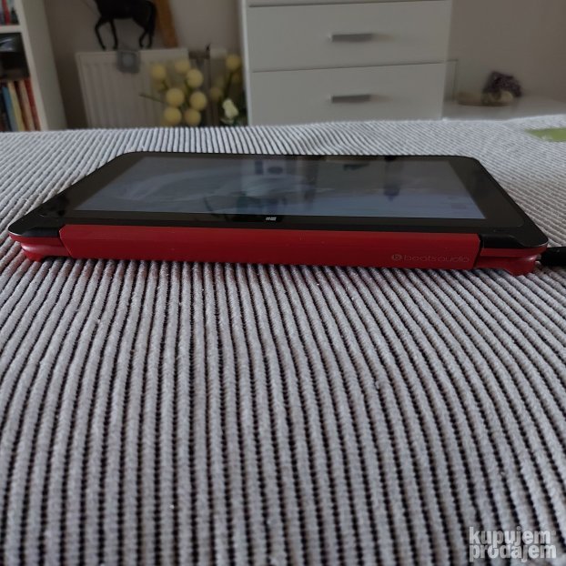 HP Pavilion 11 Transformer x360 500GB/4GB/punjac odlican