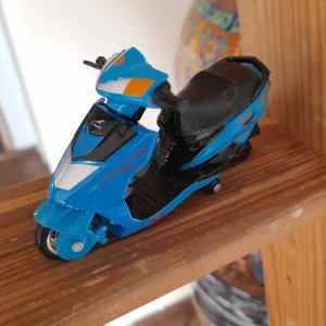 Motorčić 1:32