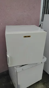 Mini zamrzivač Zanusi 50l GARANCIJA ( br 1 )