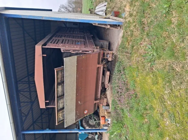 Kamion Mercedes 814 stocar