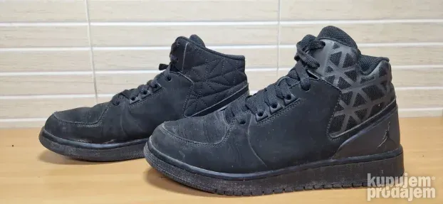 Nike Air Jordan 1