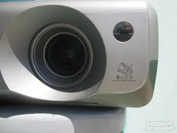 Epson projektor odlican