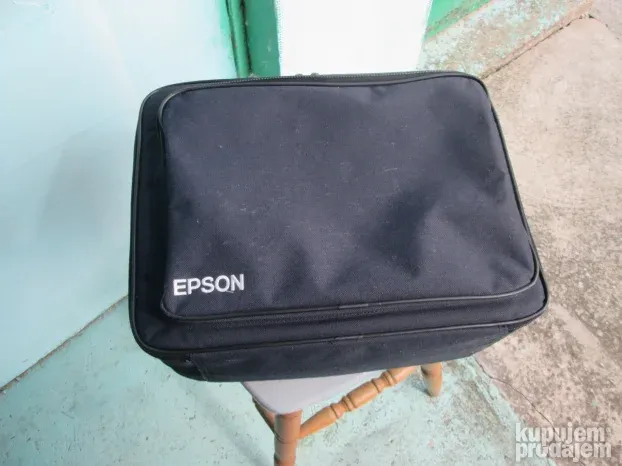 Epson projektor odlican
