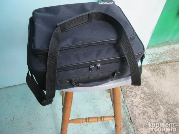 Epson projektor odlican