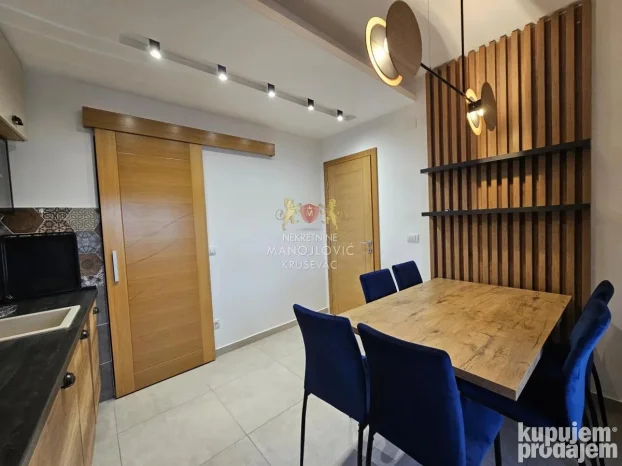 Kruševac, Centar, 4.0 četvorosoban, 103 m²
