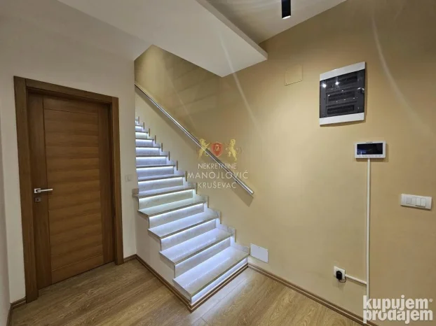 Kruševac, Centar, 4.0 četvorosoban, 103 m²
