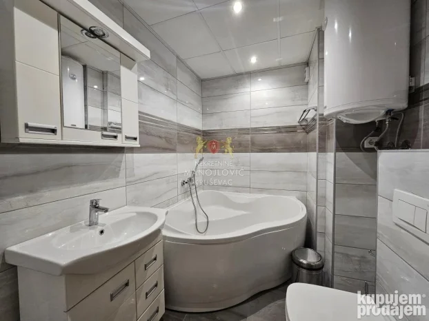 Kruševac, Centar, 4.0 četvorosoban, 103 m²