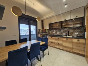 Kruševac, Centar, 4.0 četvorosoban, 103 m²