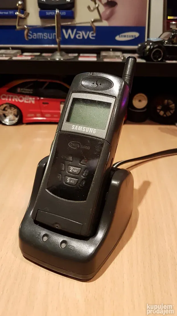 Samsung DESK TOP Dock Punjac