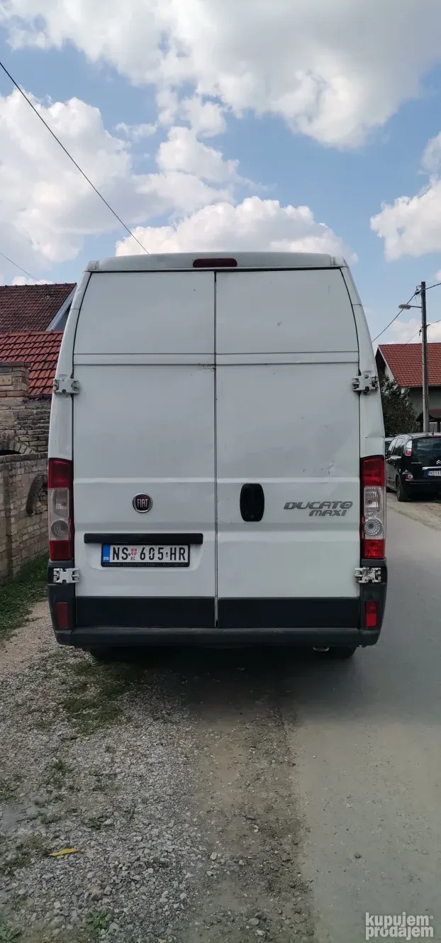 Selidbe i prevoz robe (sa ili bez radnika) povoljno