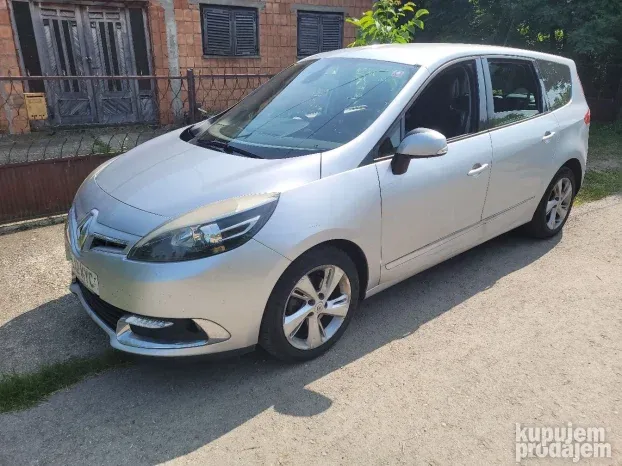 Senik 3  2015 delovi grand senik 3 auto sa slike