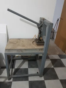 Rucna presa presa za kese