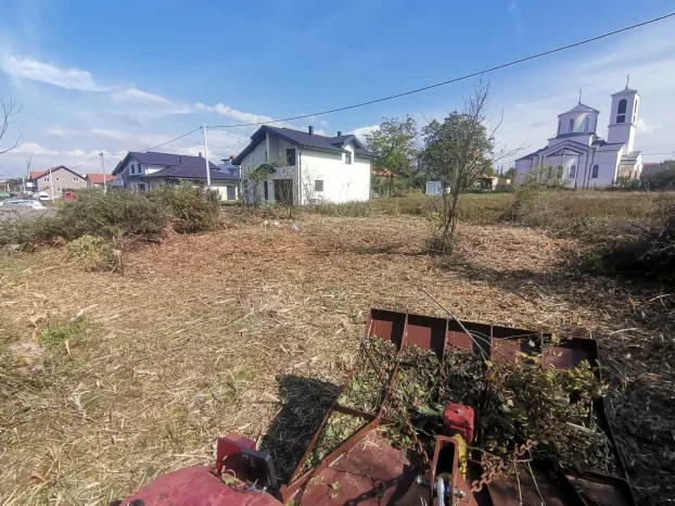 tarupiranje i krcenje zaraslih povrsina