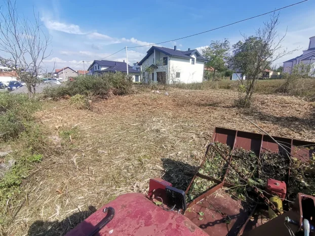 tarupiranje i krcenje zaraslih povrsina