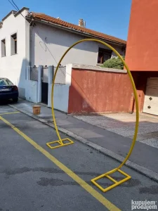 Krug za dekoraciju / Kružna rajska vrata