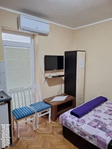 Izdavanje smještaja u Sutomoru 200 metara od glavne plaže